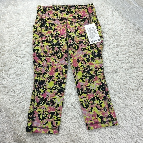 NWT Lululemon Swift Speed High-Rise Crop 21" Inflect Floral Highlight Yellow - Picture 1 of 5